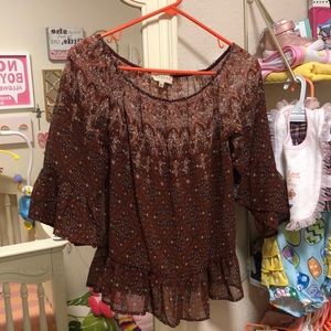 Lashes Flowy off-shoulder Top